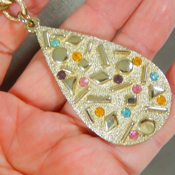 1959 SARAH COVENTRY " SULTANA" CONFETTI RHINESTONE LARGE TEARDROP GT NECKLACE - Picture 2 of 5
